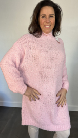 Lange gebreide trui bouclé roze