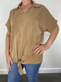 Blouse met knoop Peggy camel SALE