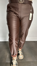 Lederlook broek met riem Bruin