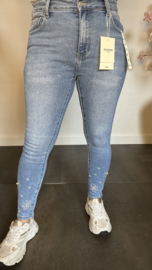 RED Berry SKINNY jeans met parels en bloemen