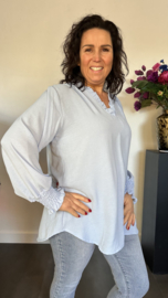 Crepe blouse Leonie met ruche IJsblauw