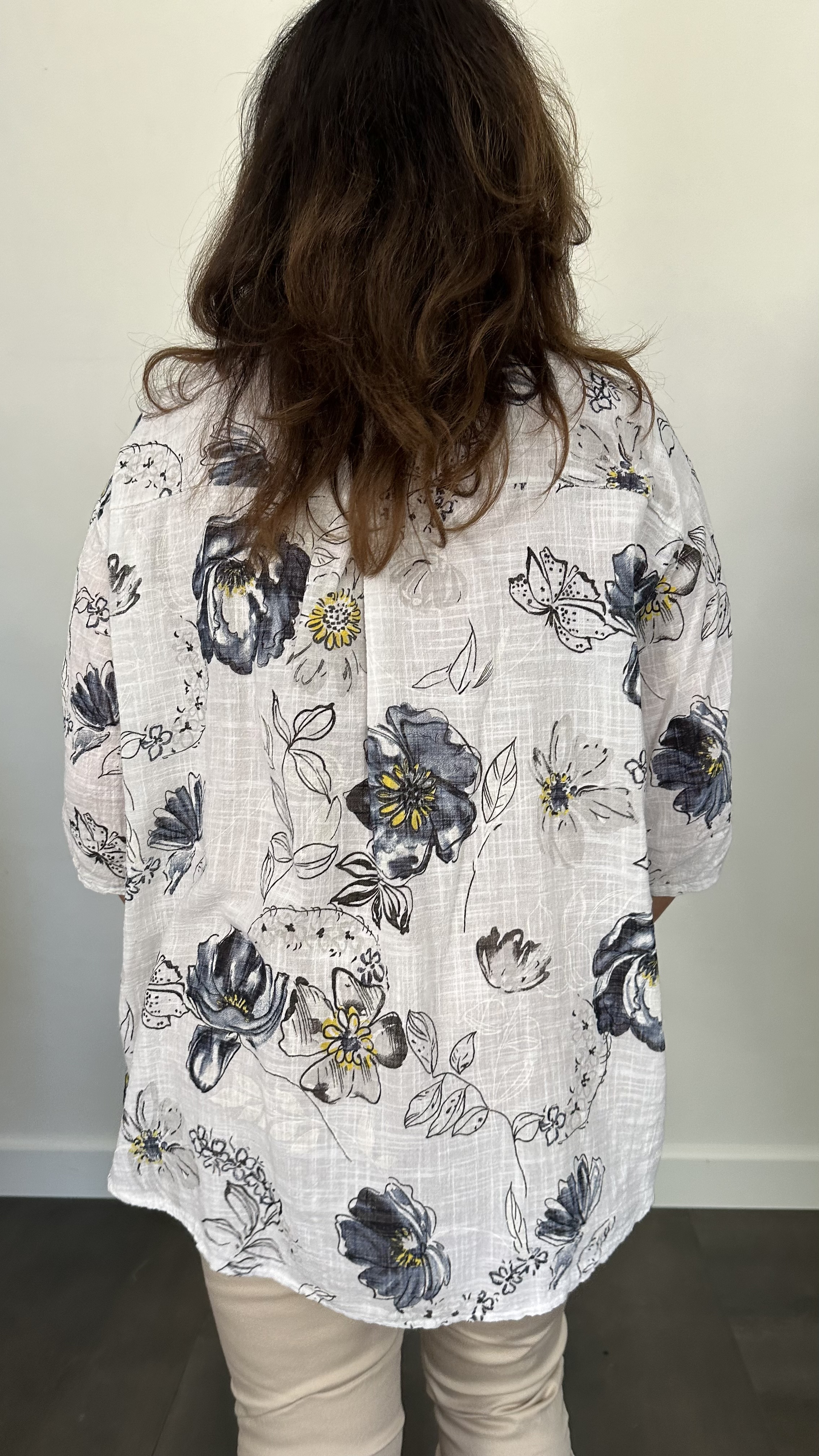 Linnenlook blouse gebloemd wit