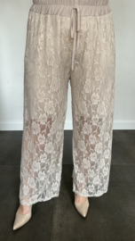 Kanten broek lacey met wijde pijp zand