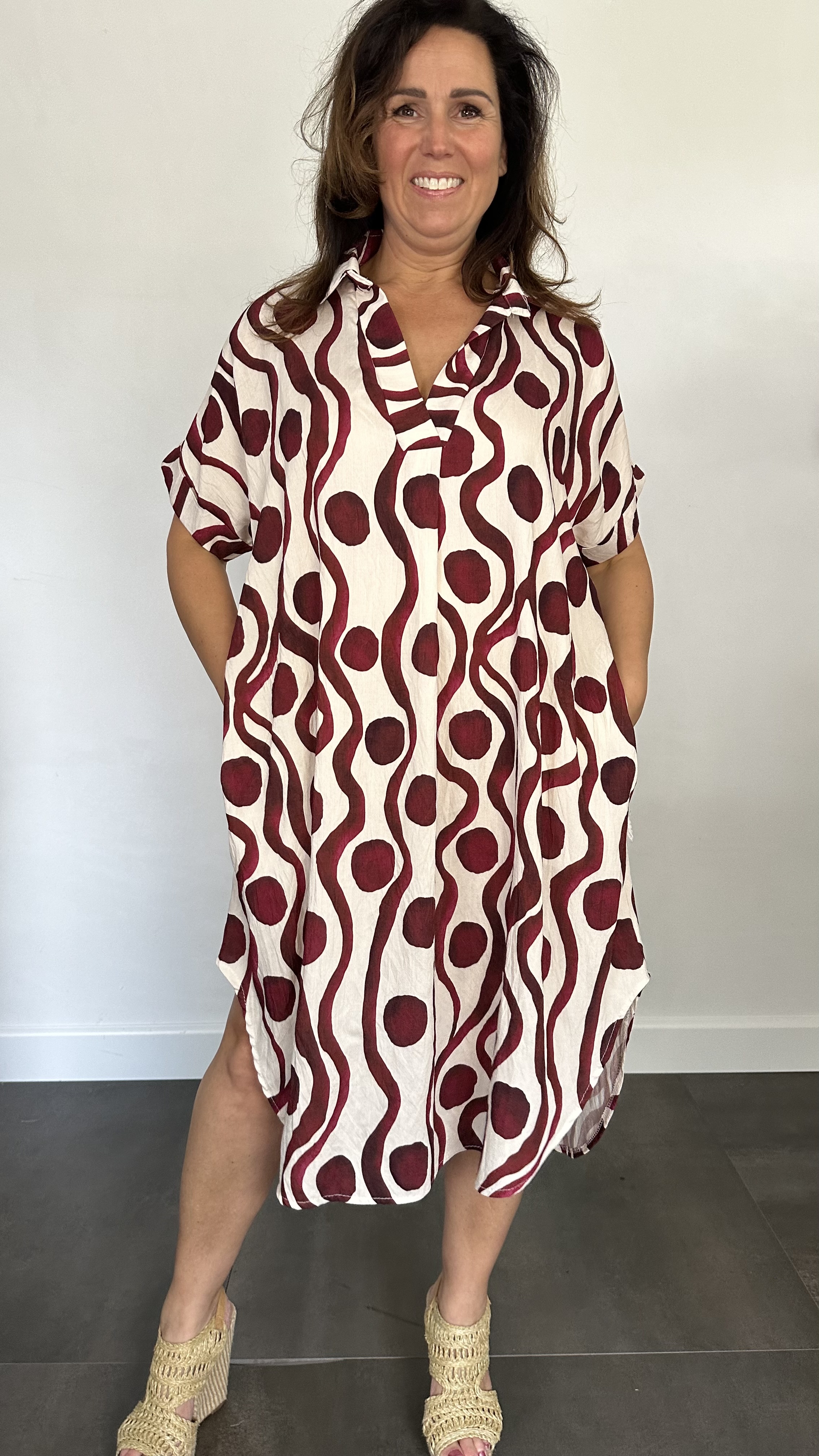 Jurk Leya waves &spots +Size Wijnrood