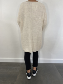 Grof gebreide oversized trui beige