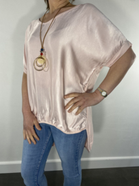 T-shirt satijn met ketting korte mouw licht roze size