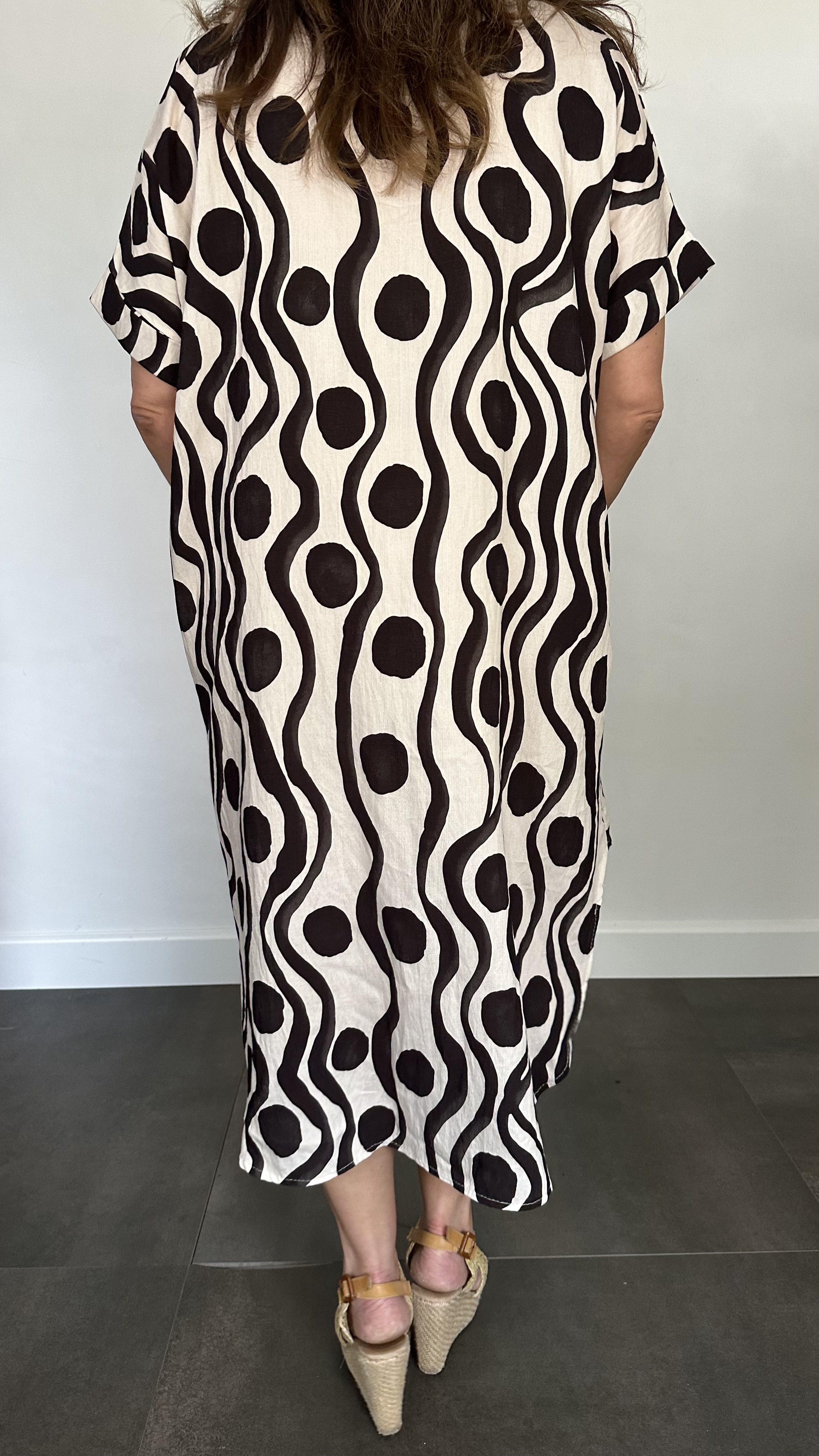 Jurk Leya waves &spots +Size Zwart