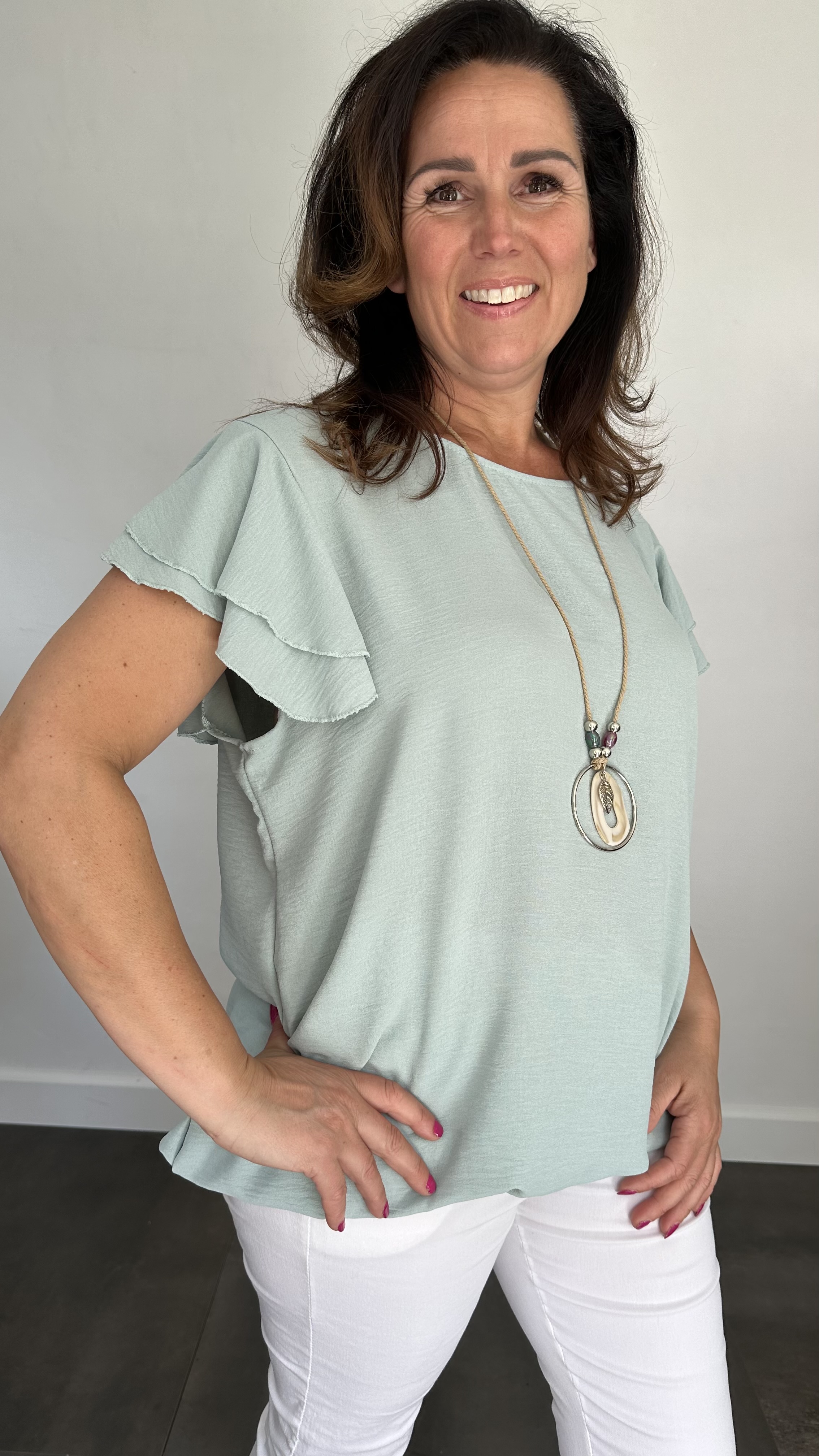 Shirt Celine met ketting +SIZE licht groen