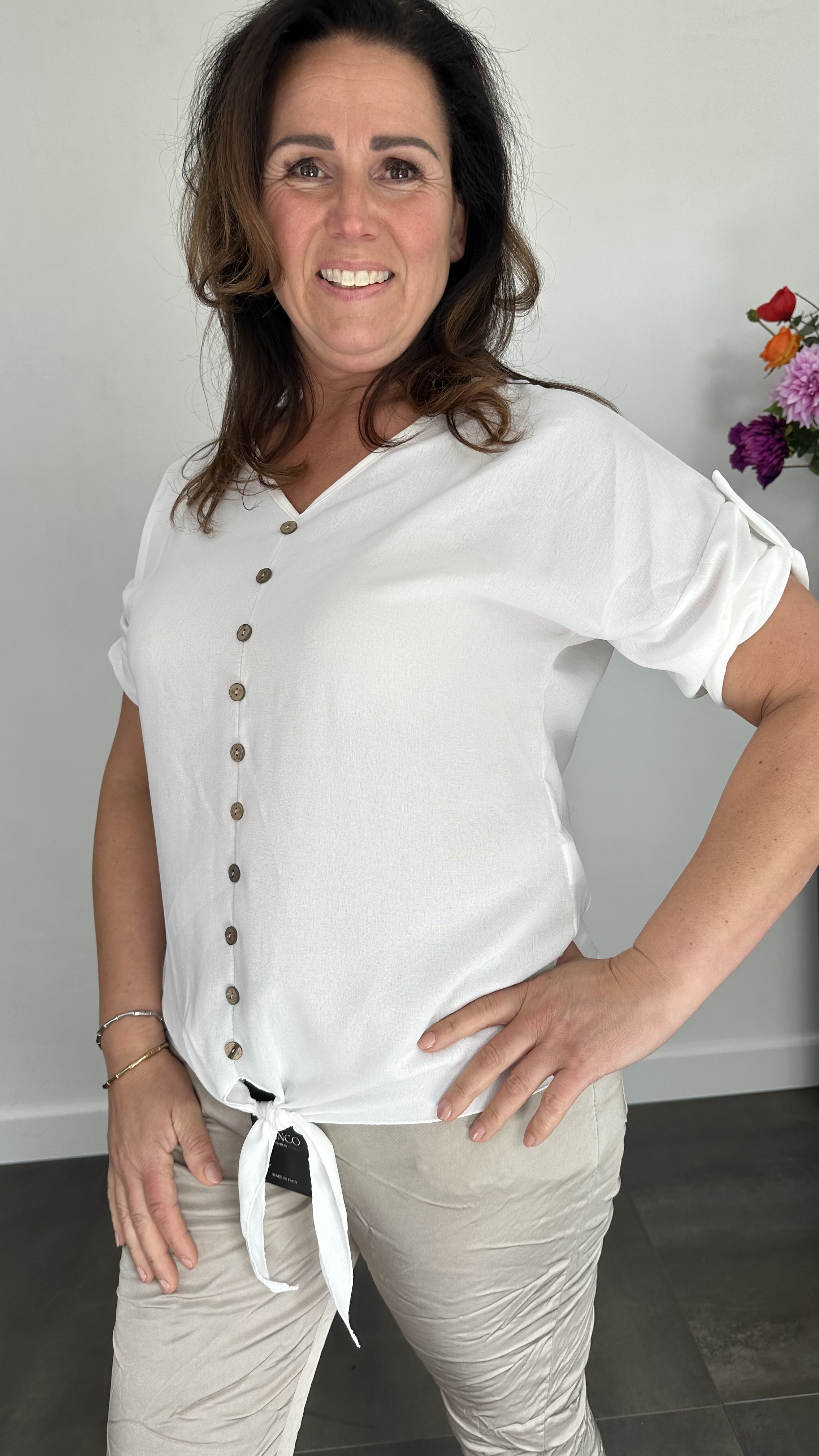 Blouse tessy met knoop ecru