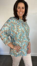 Shirt Debby fantasy met vleermuismouw turquoise SALE