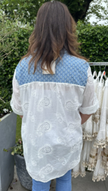 Broderie blouse met denim kraag SALE