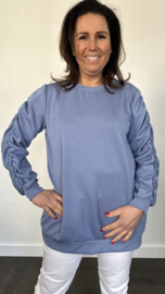 Sweater met gesmokte mouwen jeans blauw