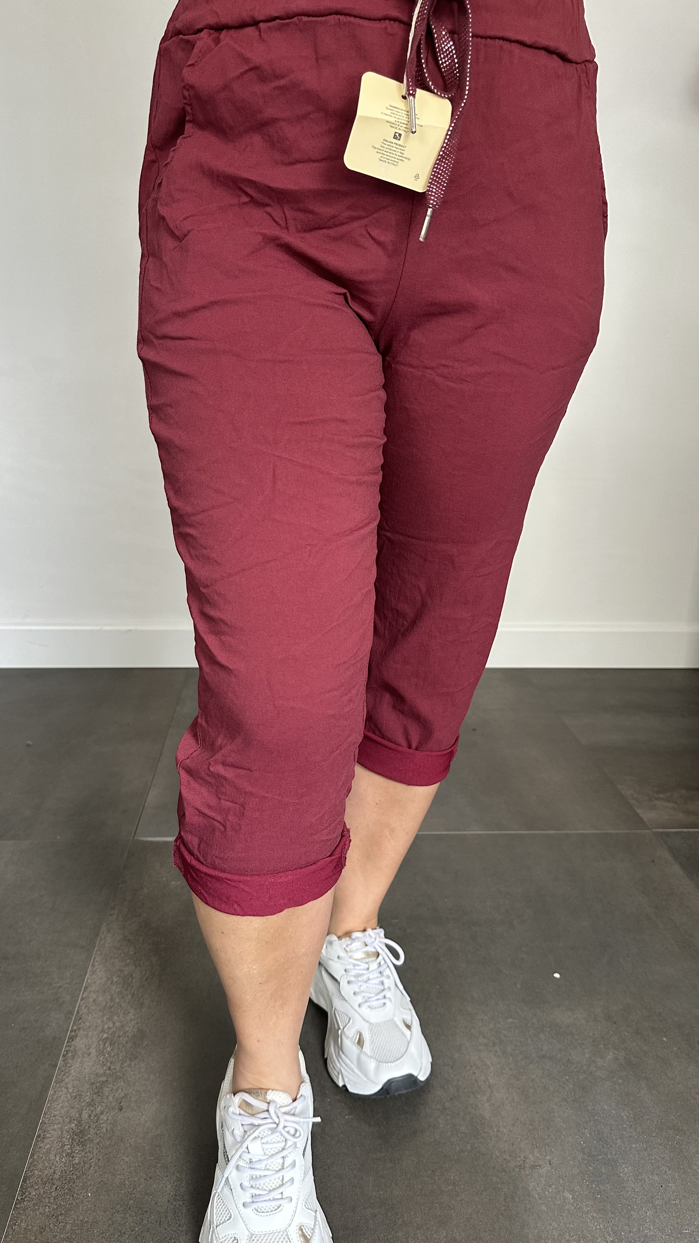Comfy CAPRI joggjeans wijnrood +SIZE