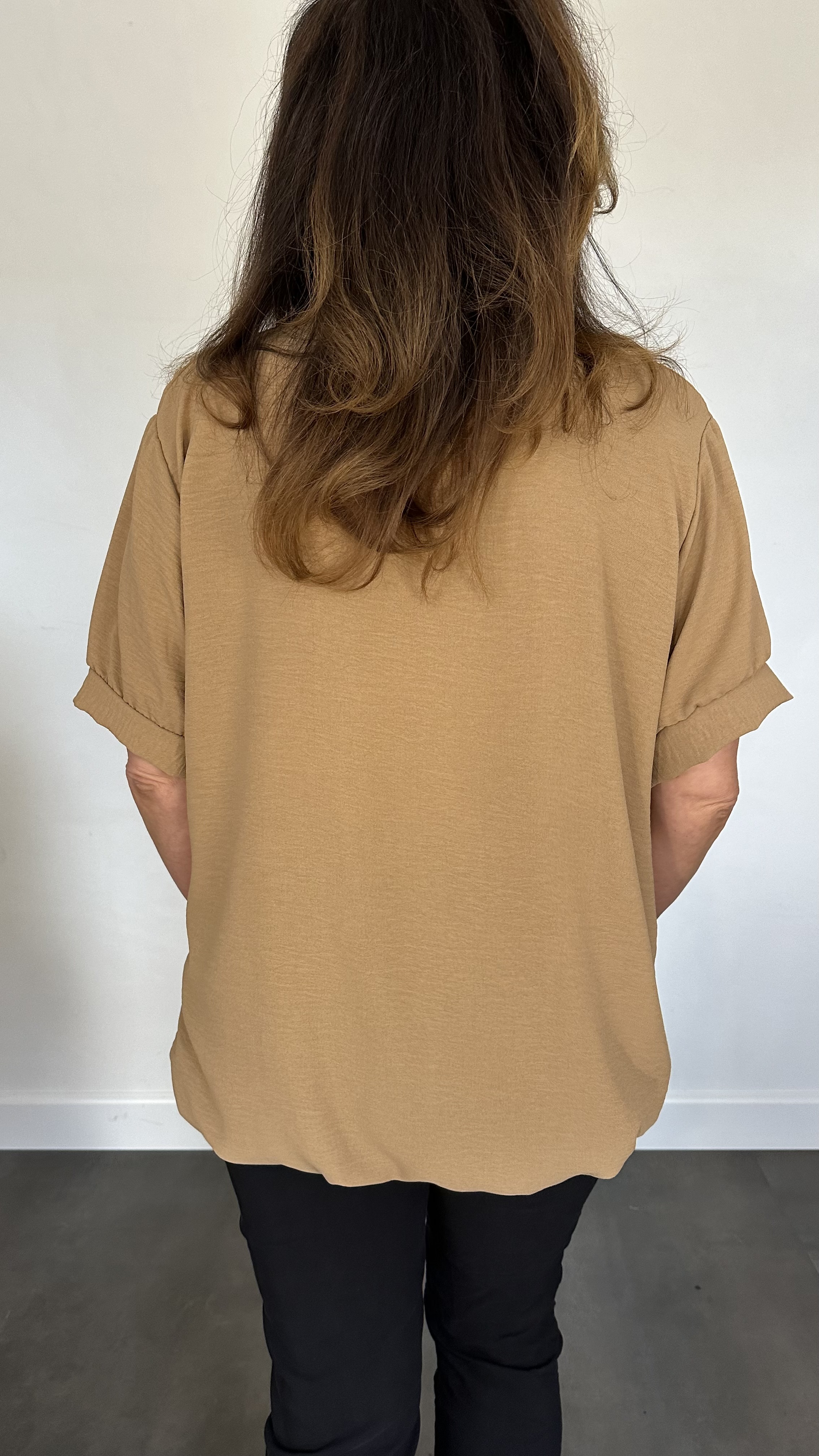 Top Maya korte mouw +SIZE camel