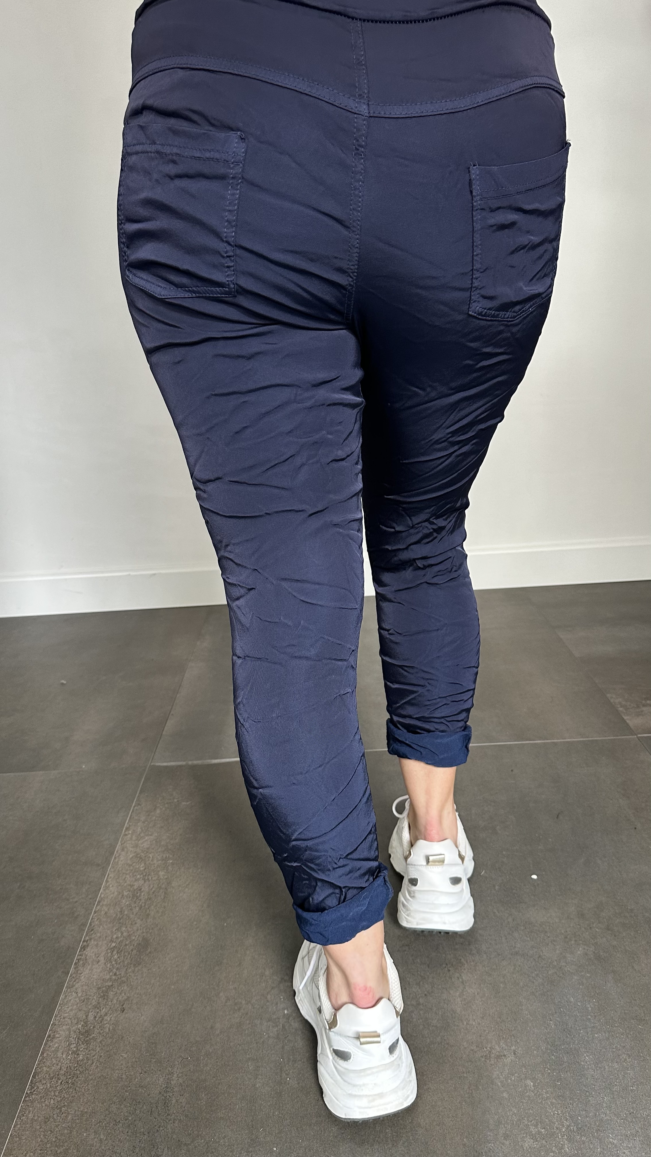Joggjeans met glans marine