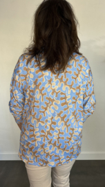 Shirt Debby fantasy met vleermuismouw ijsblauw SALE