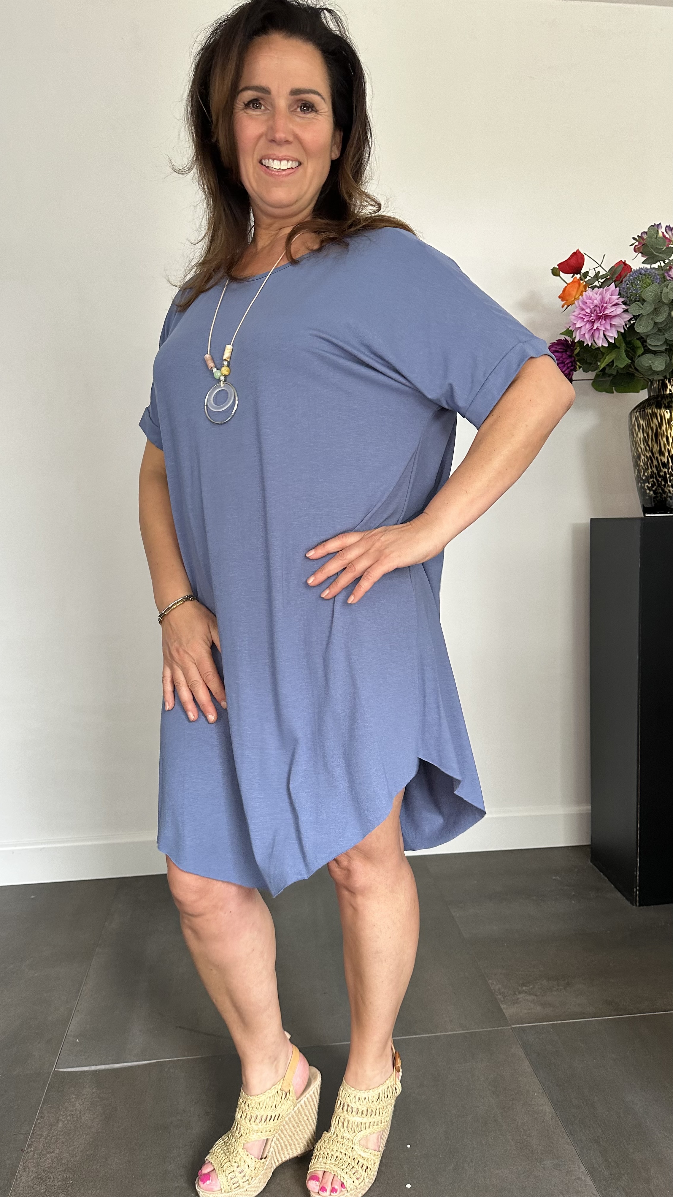 T-shirtjurk met ketting jeans blauw