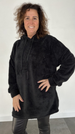 Oversized fluffy sweater met capuchon zwart