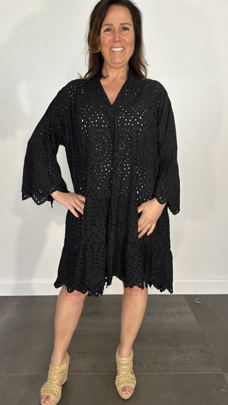 Jurk tuniek broderie met stroken zwart SIZE Jurken Rokken SASMODE.NL