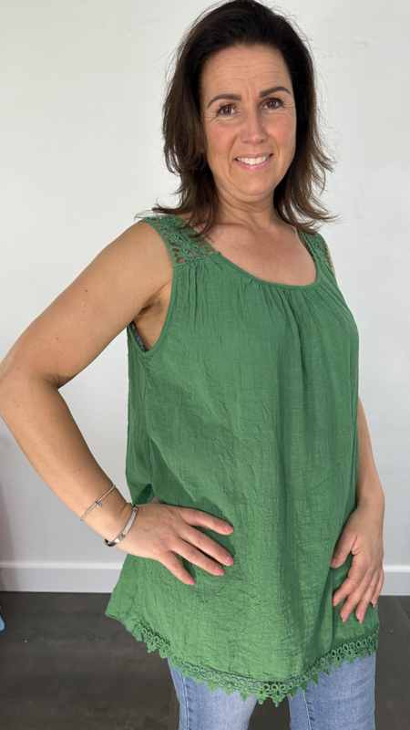 Linnenlook top met kant groen Shirts Tops SASMODE.NL