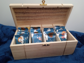 Kistje Sint met chocolade