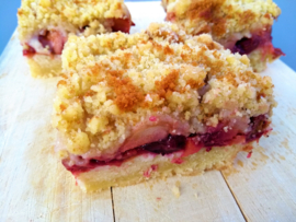 Appelcrumble rode vruchten speculoos, vierkant, vegan