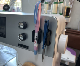 Pen holder