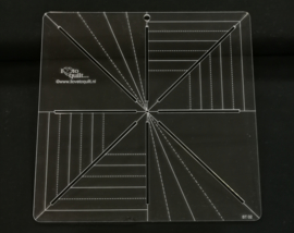 Crosshair ruler with pen