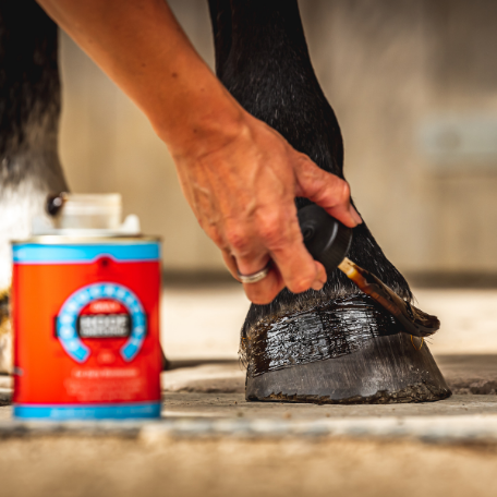 Cornucrescine Daily Hoof Dressing