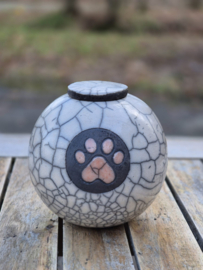 Dierenurn met beige kleur pootje (450ml)