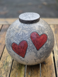 Urn met 2 rode harten (2 liter)
