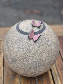 Urn met 2 roze vlindertjes (2000ml)
