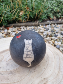 kattenurntje "betonlook" met rood hartje