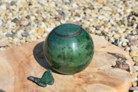 Bijzonder groen urntje met of zonder vlindertje bovenop(225ml)