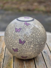 Urn met vlindertjes (4L)