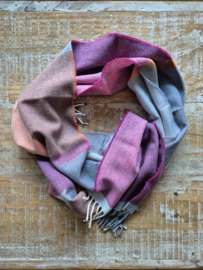 McNutt Sjaal Beetroot and Smoke Check