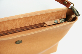 Schoudertas/crossbody bag model Hedi - Nude kleur