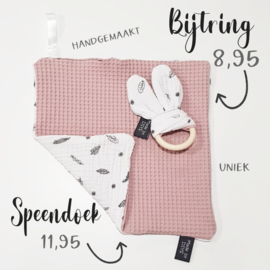 Bijtring met knisper oortjes.