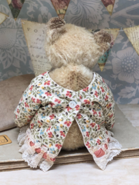 Hug Me Again Collectible bear "Saar" standing about 6 inch tall.
