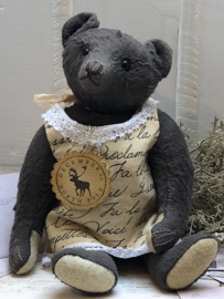 🎄 Hug Me Again Collectible bear "Carole" standing about 9 inch tall.