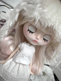 Customized Blythe Doll Lucy, OOAK