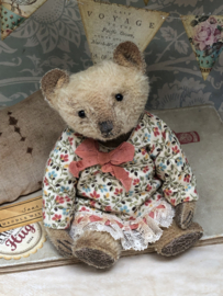 Hug Me Again Collectible bear "Saar" standing about 6 inch tall.