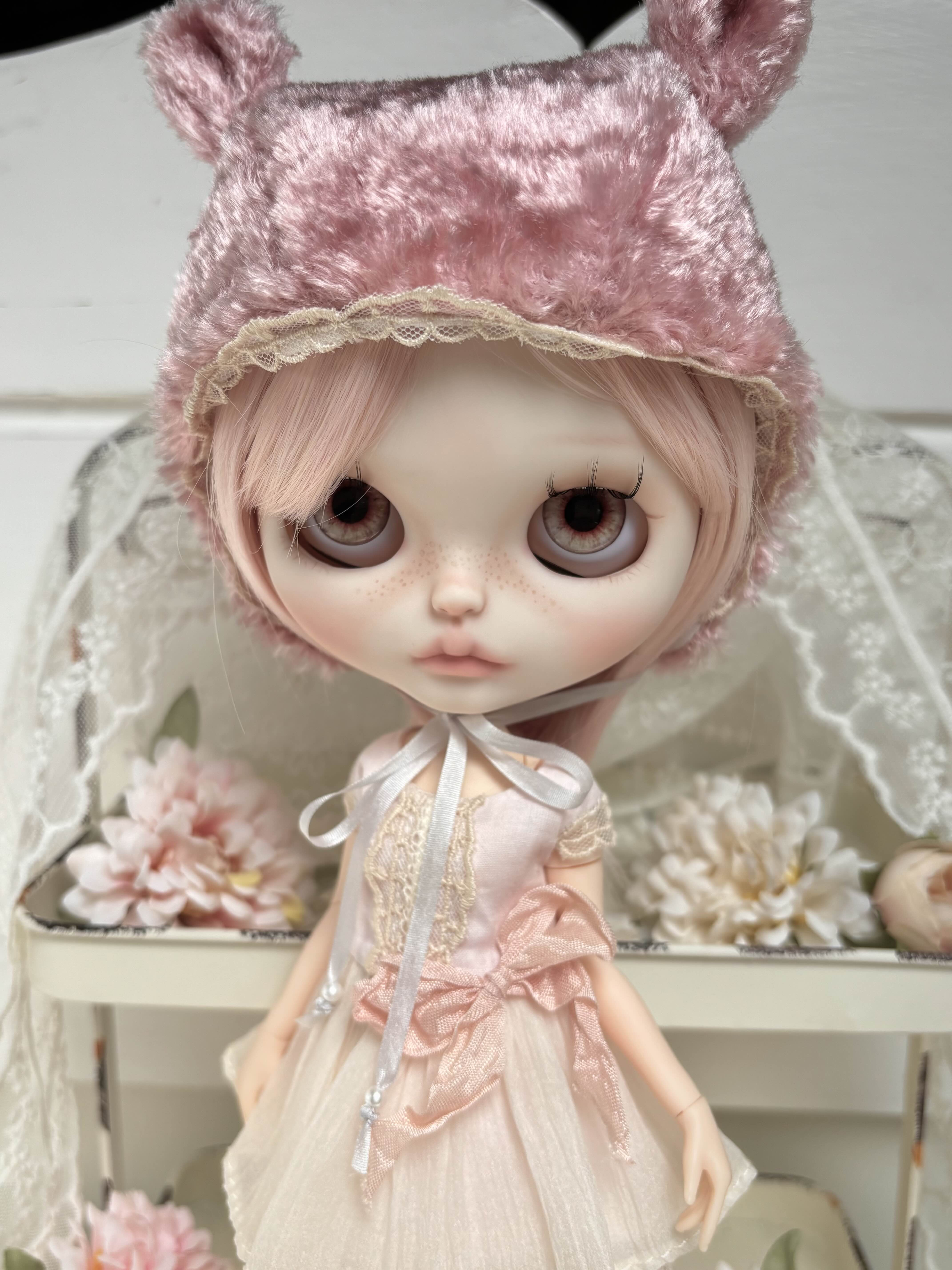 Customized Blythe Doll Alice, OOAK