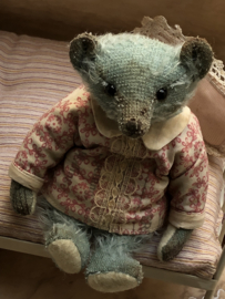 Hug Me Again Collectible bear "Herby" standing about 6 inch tall.