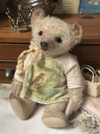Hug Me Again Collectible bear "Ivor" standing about 7 inch tall.
