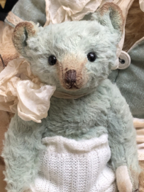 Hug Me Again Collectible bear "Quinn" standing about 6 inch tall.