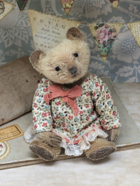 Hug Me Again Collectible bear "Saar" standing about 6 inch tall.
