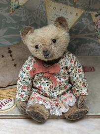 Hug Me Again Collectible bear "Saar" standing about 6 inch tall.