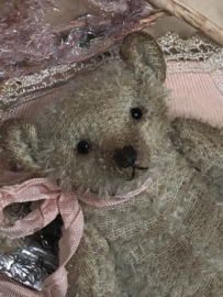 🎄 Hug Me Again Collectible bear "Little Stockingsworth" standing about 4.5 inch tall.