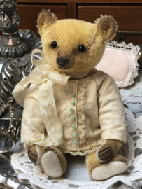 Hug Me Again Collectible bear "Humbert" standing about 6.5 inch tall.